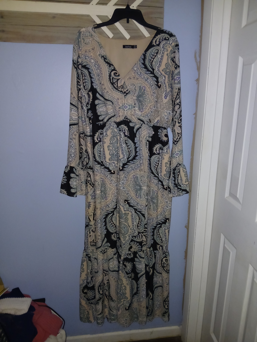 Wrap-Style Paisley Maxi Dress - Black & Beige